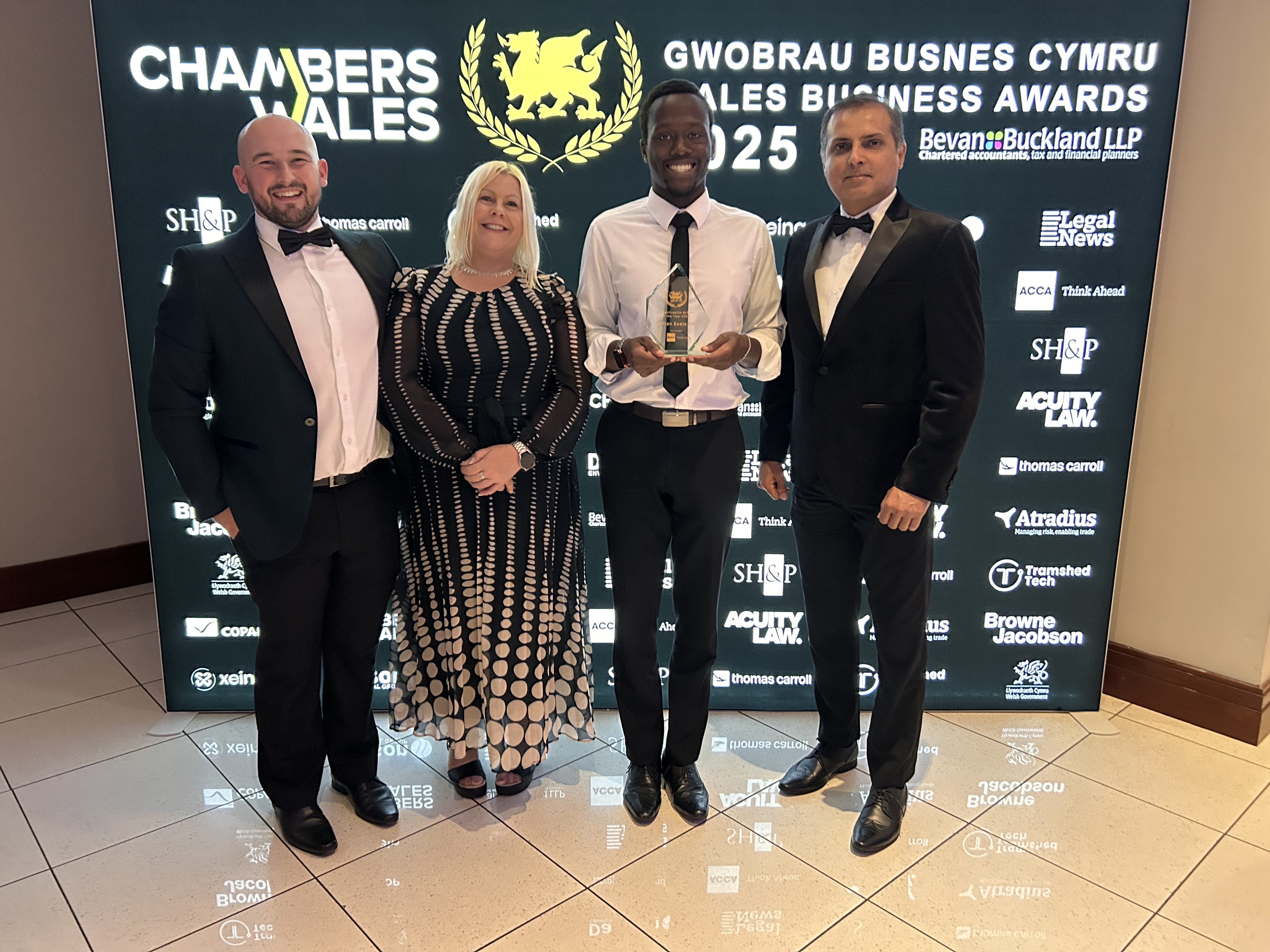 Educ8 Group wins ‘Outstanding Workplace Culture’ at the Wales Business Awards 2025
